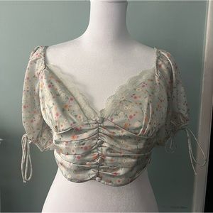 Forever 21 Satin Floral Bubble Sleeve Crop Top with lace sweetheart trim.